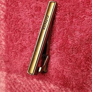 KENZO tie clip-on